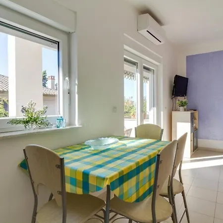 Apartment In Stoja Mit Terrasse *